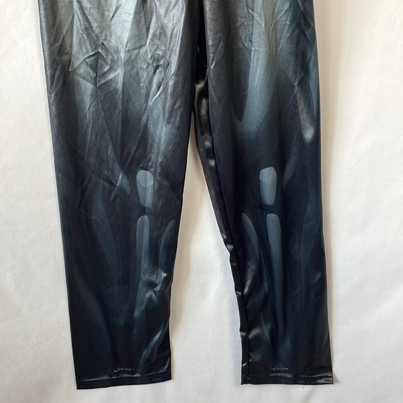 NWT Disney Spider-Man Costume w/Mask, Gloves, and Bulging Muscles - Size 9/10 - Picture 12 of 16